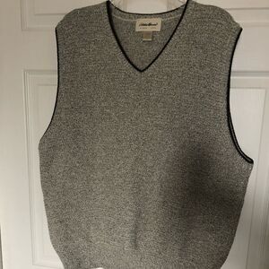 EDDIE BAUER Men’s Light Gray Vest Size L